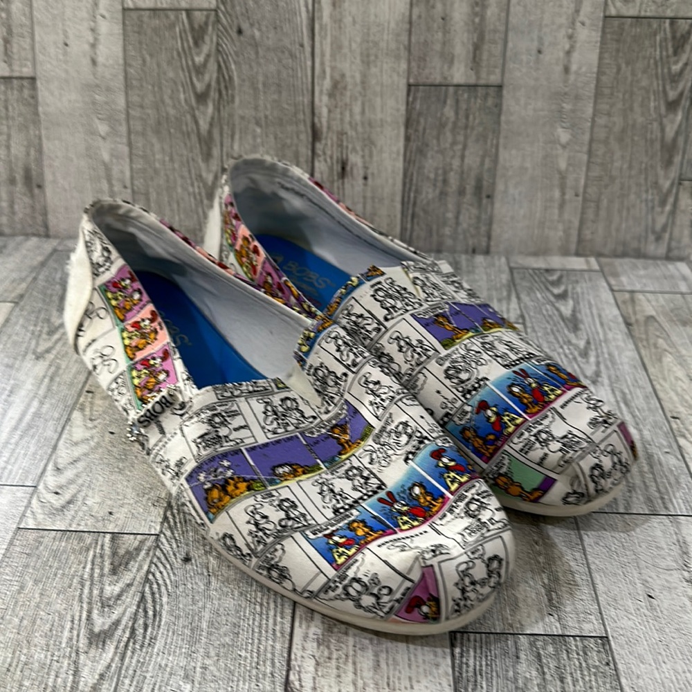 Bobs Skechers memory foam women’s Garfield comic strip shoes size 10